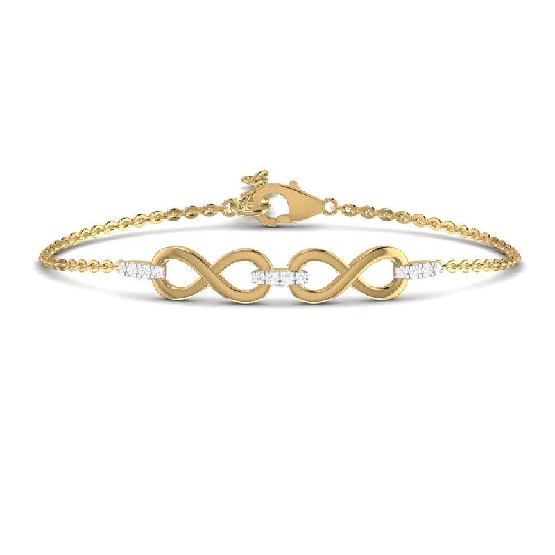 Joan Natural Diamond Bracelet in 18K Gold