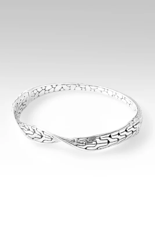 Sterling Silver Chainlink & Hammered Renewed Inside And Out Bangle