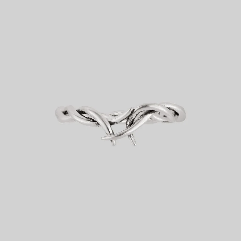 ABANDON. Intertwined Roots Ring - Silver