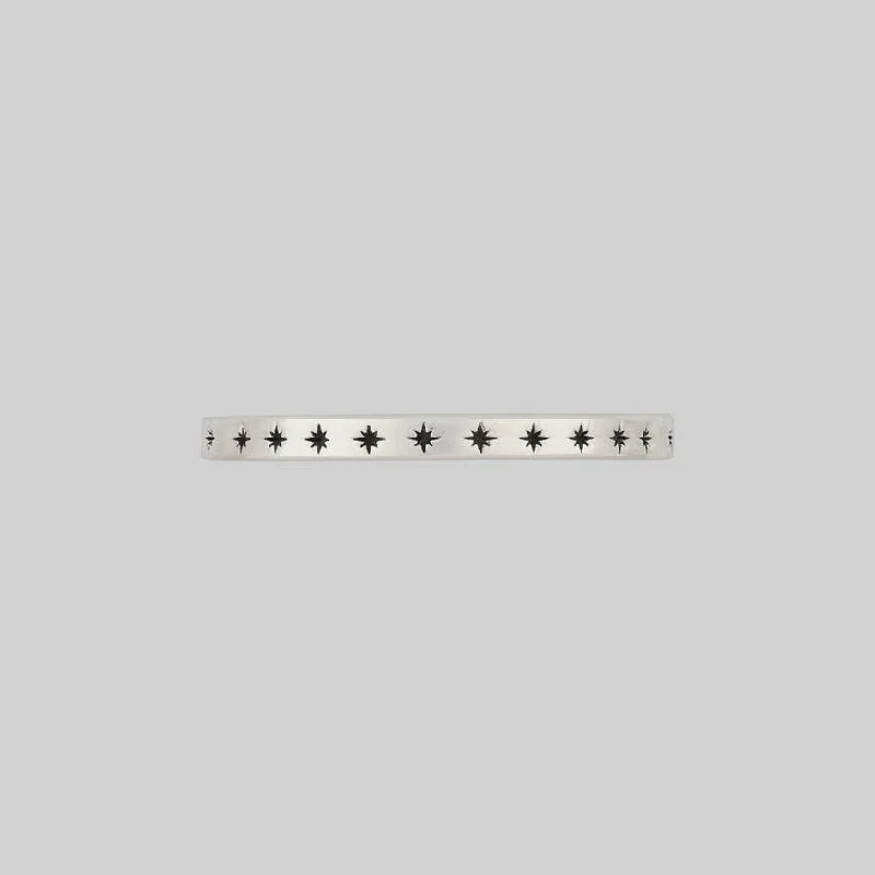 DAYS DELIGHT. Delicate Star Stacking Ring - Silver