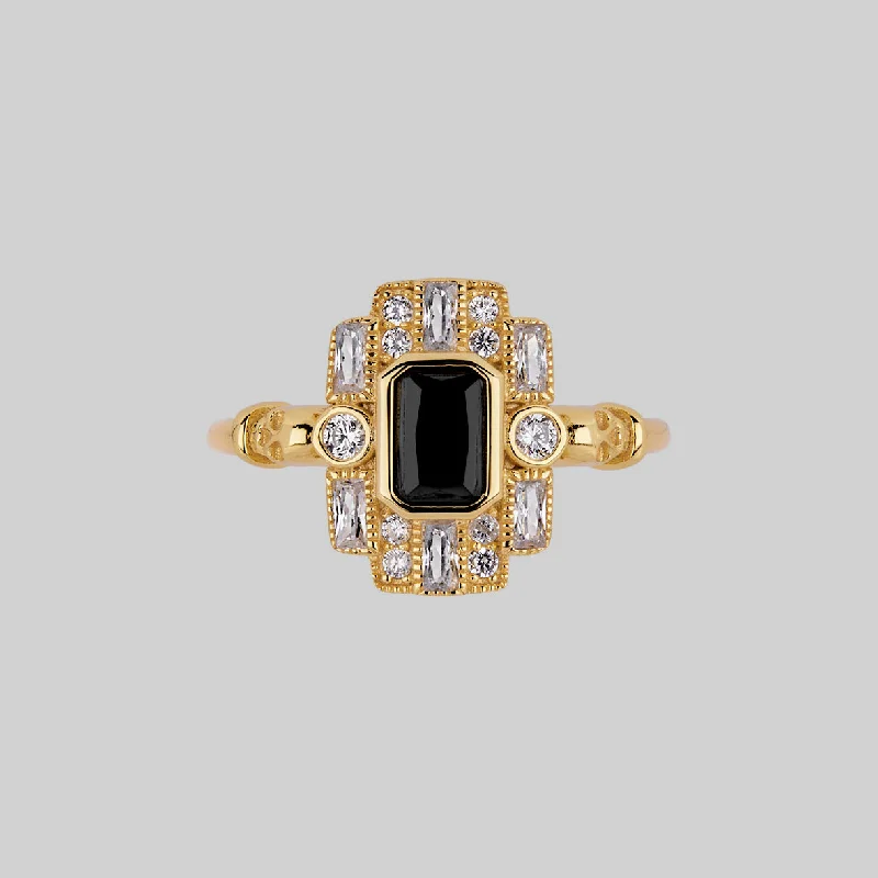 DECO. Skull & Black Spinel Cocktail Ring - Gold