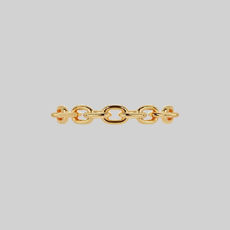 RESOLUTE. Single Chunky Chain Ring - Gold