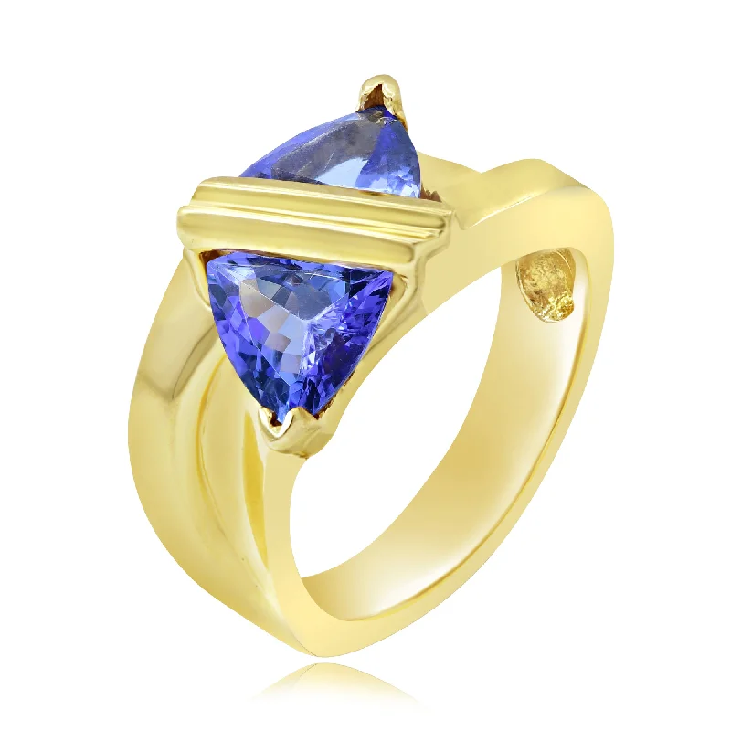 2.15ct Tanzanite Ring set in 14KT Yellow Gold / MB2395