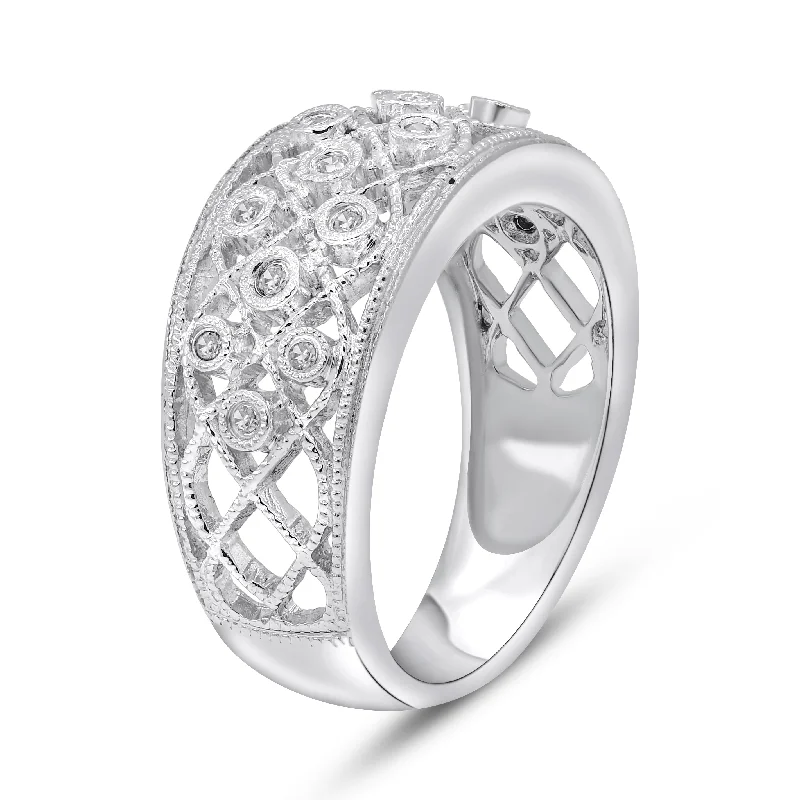 0.10ct Diamond Ring set in 14KT White Gold / R4606