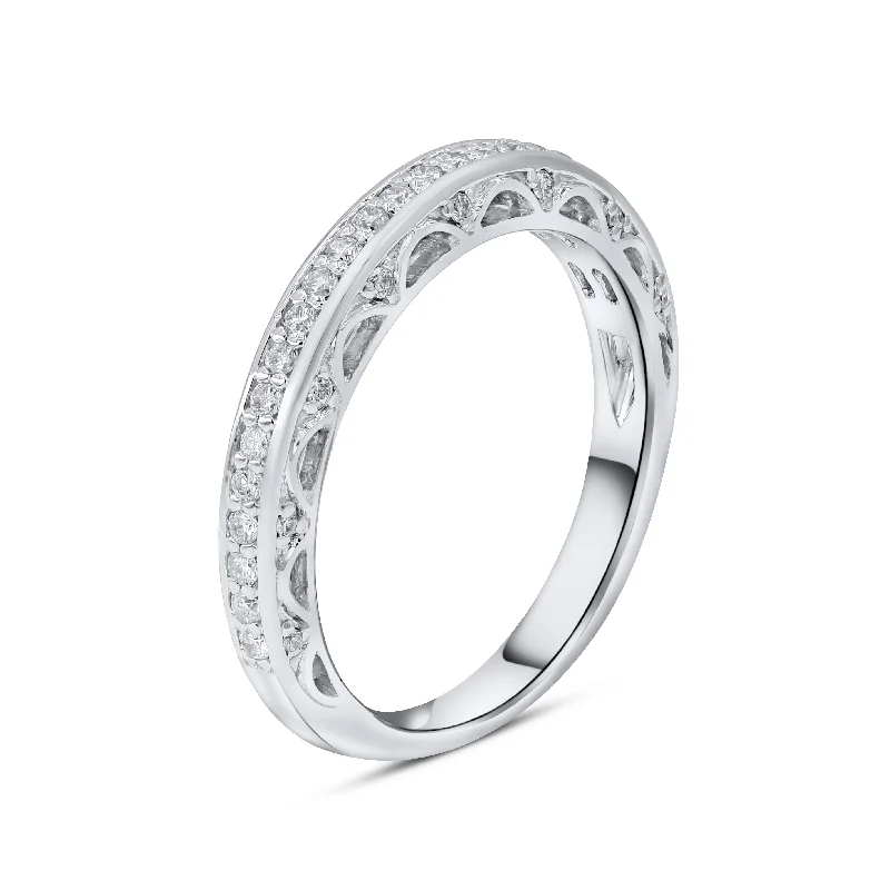 0.27ct Diamond Band Ring set in 18KT White Gold / RK143