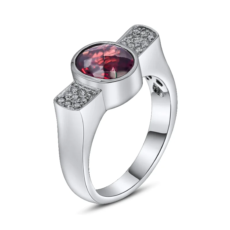 0.16ct Diamond and 2.06ct Garnet Ring set in 14KT White Gold / S20482G