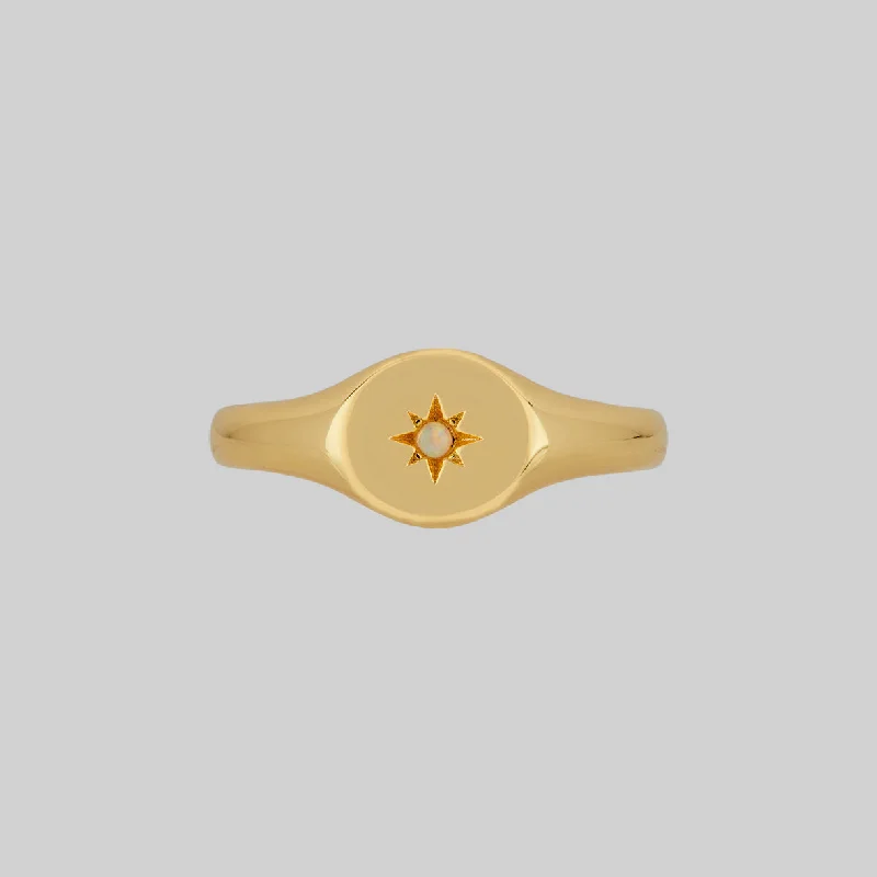 VICTORIA. Opal Signet Ring - Gold